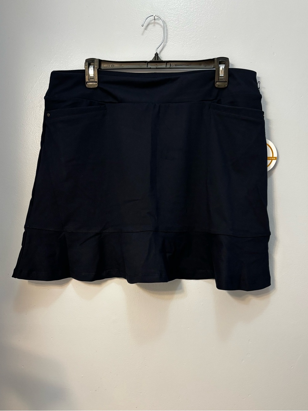 360 by Tail Black Ruffle Golf/Tennis Athletic Skort Sz L. NWT